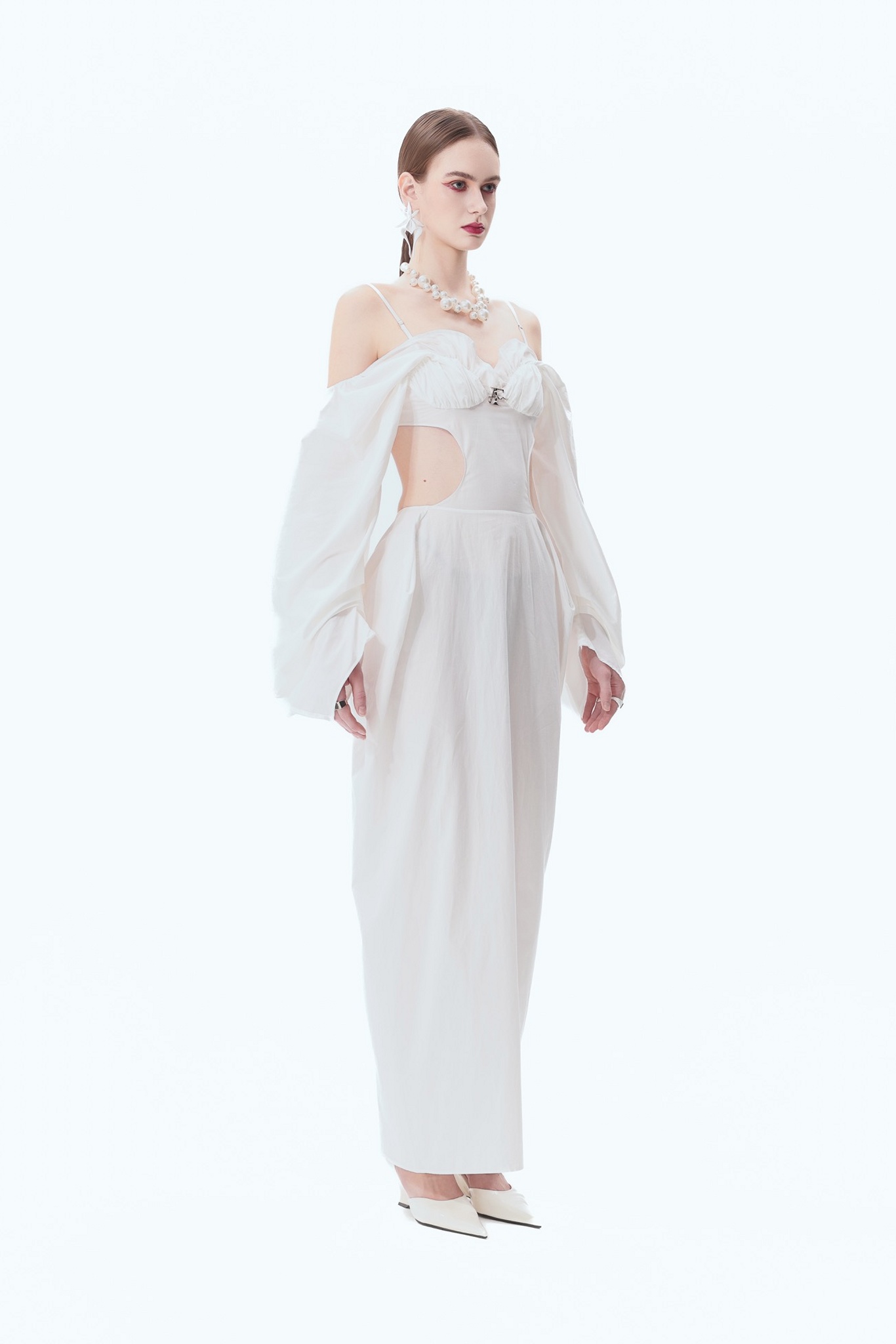 Court Voluminous Cocoon Dress in White, side view