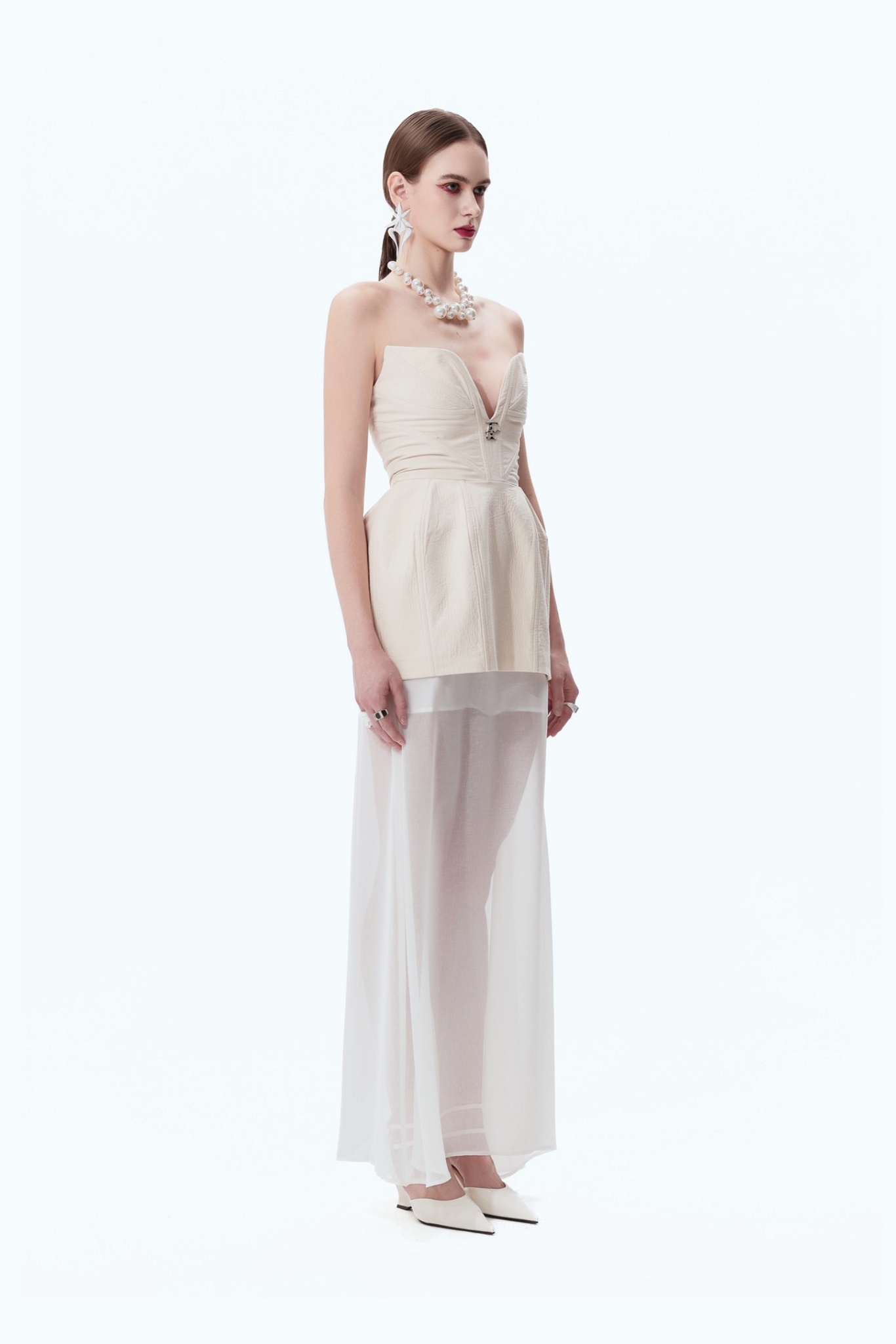 Court Tulle Sheer Skirt in White, side view